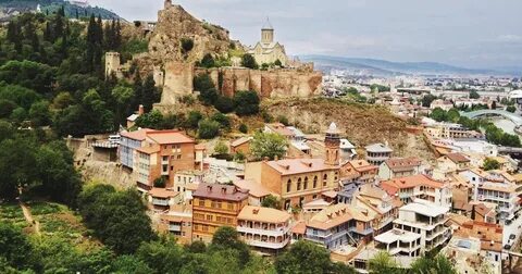 فلل فخمة للبيع بالتقسيط: تمتلك منزل أحلامك بأسهل الطرق